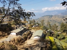 Sindhupalchok, Nepal, iunie 2014. Aici vom face școala